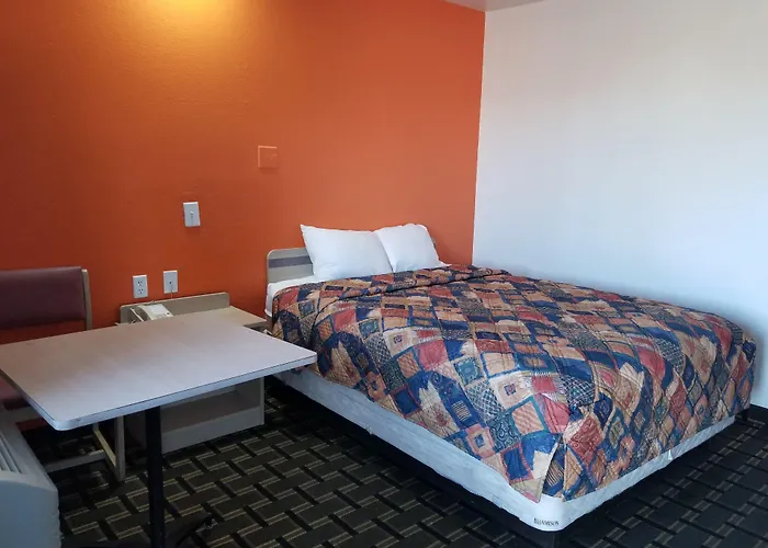 Nights Motel 2*